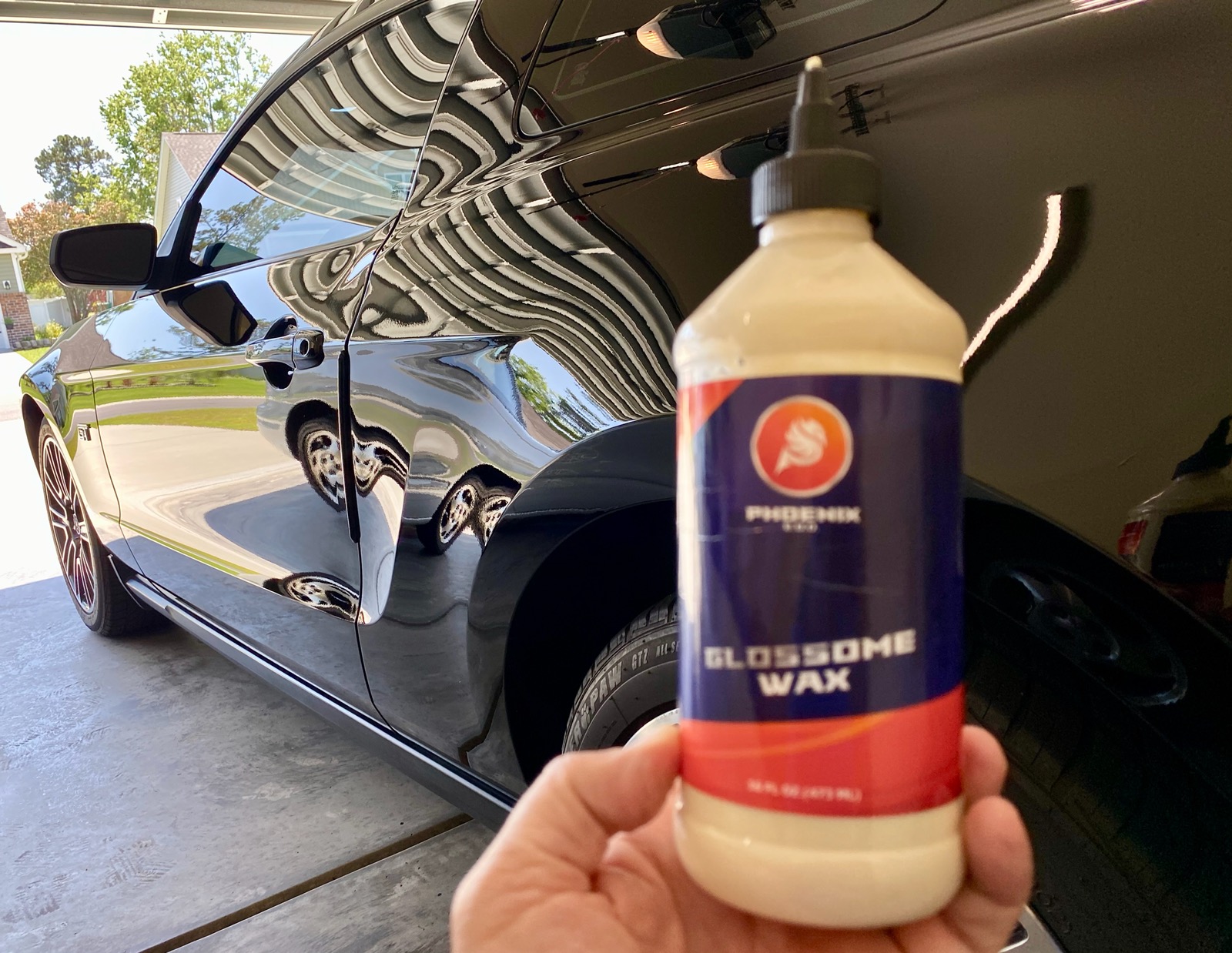 Should you use a ceramic coating or paint sealant on your car?